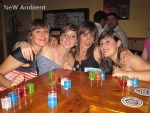 Regarder l'album April - Juni 2010